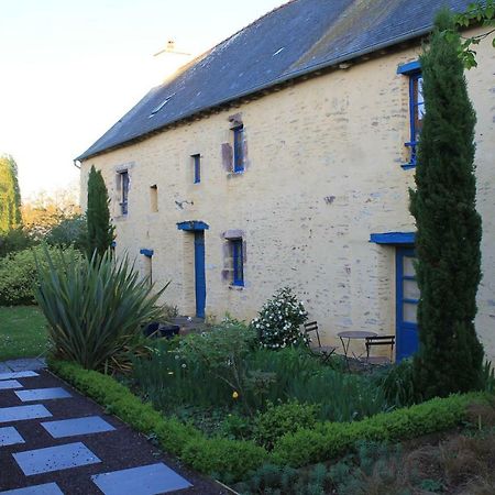 L'Ancien Presbytere Hotel Monterfil Eksteriør billede